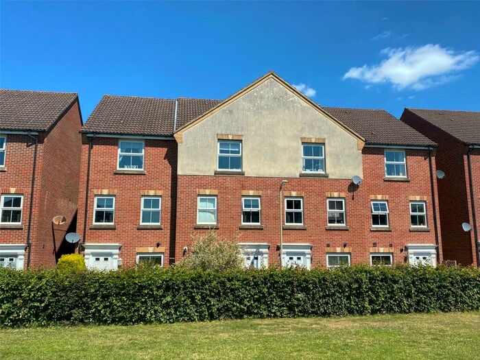4 Bedroom End Of Terrace House To Rent In Carpiquet Park, North Baddesley, Southampton, Hampshire, SO52