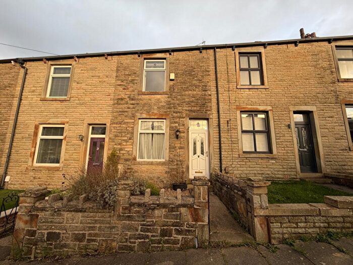 2 Bedroom Terraced House To Rent In Shaftesbury Avenue, Burnley, BB11