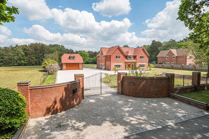 5 Bedroom Detached House For Sale In Pirbright Borders, GU16