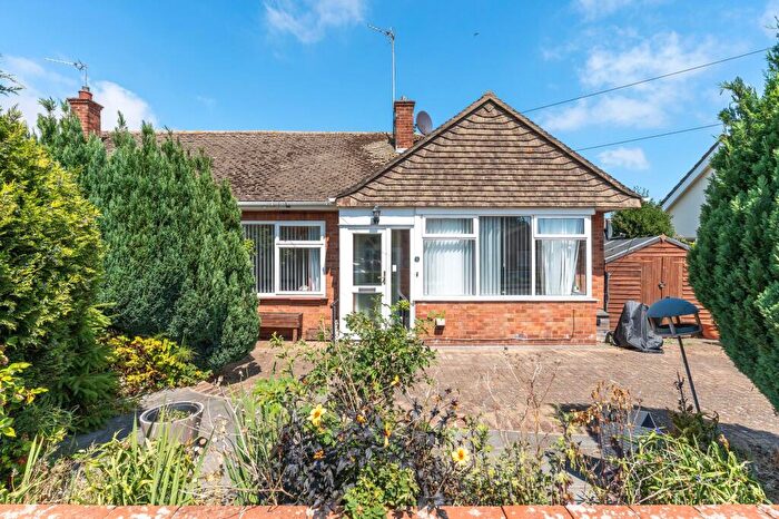 2 Bedroom Semi-Detached Bungalow For Sale In Elm Avenue, Bradwell, NR31