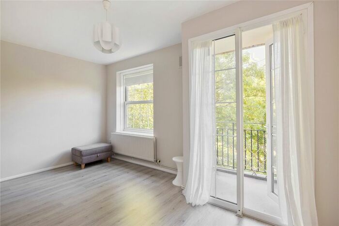 1 Bedroom Flat To Rent In Leigham Avenue, London, SW16