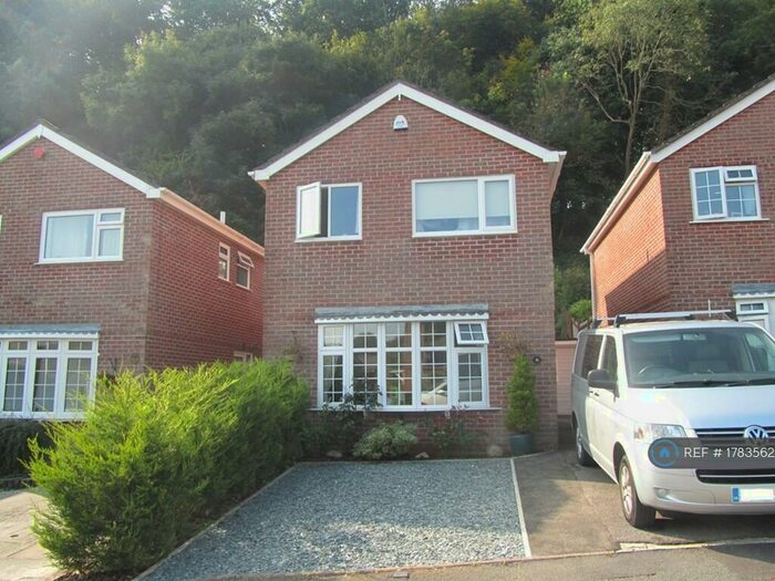 3 Bedroom Detached House To Rent In Southgate Close, Plymouth, PL9