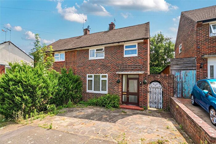 3 Bedroom Semi-Detached House For Sale In Dorney Rise, Orpington, BR5