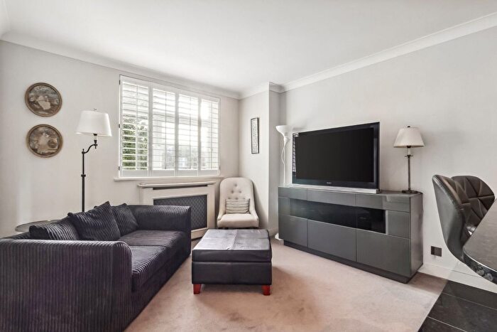 2 Bedroom Property To Rent In Walsingham, St. Johns Wood Park, St John's Wood, NW8