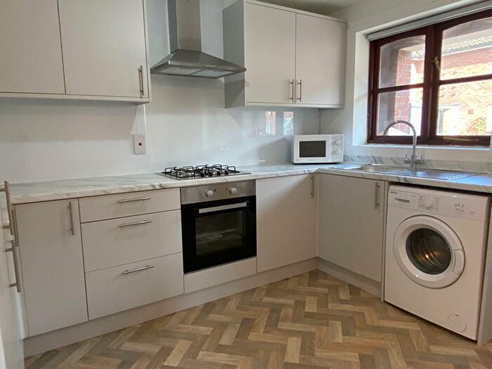 4 Bedroom Terraced House To Rent In Princess Street, LN5