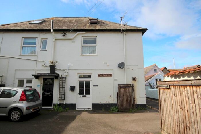 1 Bedroom Flat To Rent In The Courtyard, Watchet TA23