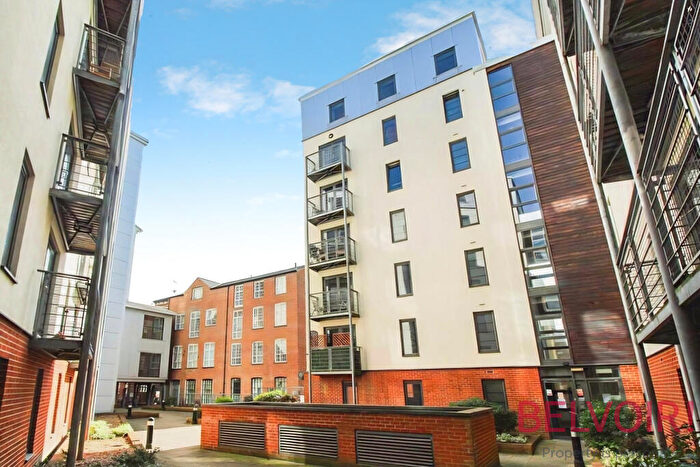 2 Bedroom Flat To Rent In Derby Road, Nottingham, NG7