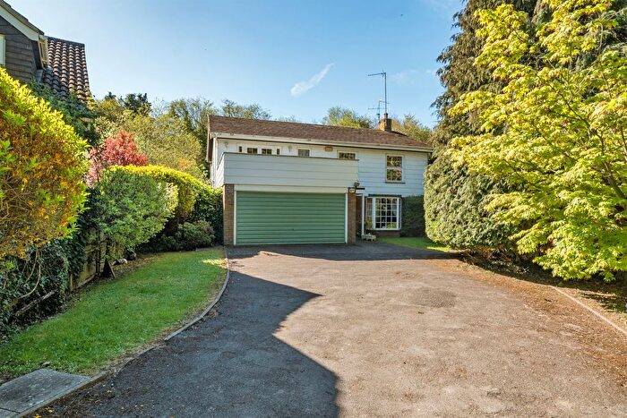 5 Bedroom Detached House For Sale In Bramble Drive, Maidenhead, SL6