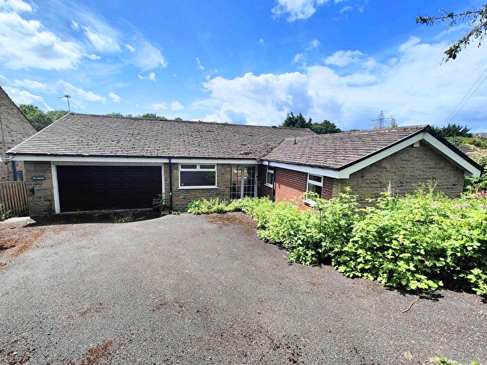 4 Bedroom Detached Bungalow For Sale In Smith House Lane, Lightcliffe, HX3