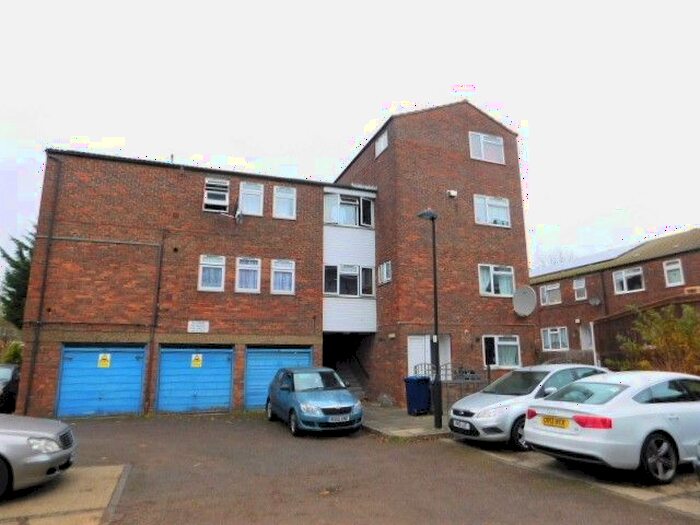 1 Bedroom Flat To Rent In Hotspur Road, Northolt, UB5