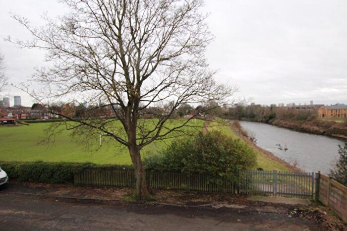 1 Bedroom Flat To Rent In Hugh Oldham Drive, Salford, M7