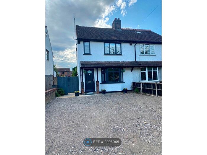 2 Bedroom Semi-Detached House To Rent In Denham Way, Maple Cross, Rickmansworth, WD3