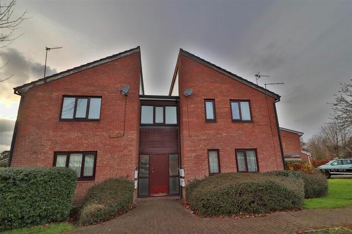 1 Bedroom Flat To Rent In Lydstep Court, Callands, Warrington, WA5