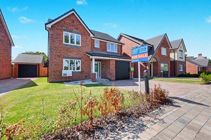 4 Bedroom Detached House For Sale In , McArthur Gardens, Woodlands Road, Bedworth, CV12