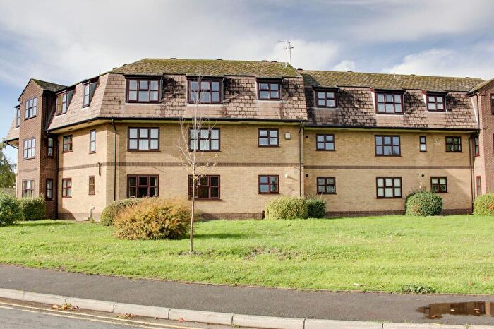2 Bedroom Flat To Rent In The Paddock, Eaton Ford, PE19