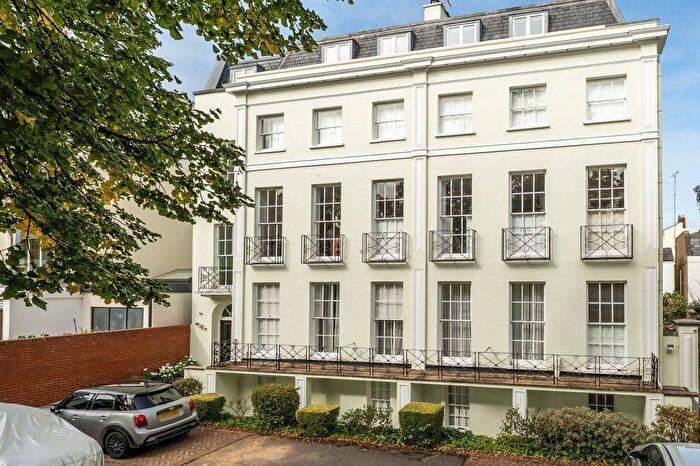 3 Bedroom Flat For Sale In Vittoria Walk, Cheltenham, GL50
