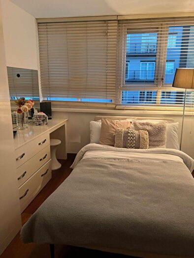 3 Bedroom Maisonette To Rent In Old Street, Old Street, London, EC1V