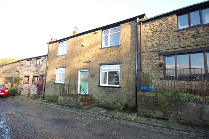 3 Bedroom Cottage To Rent In Top `oth` Wallsuches, Horwich, BL6