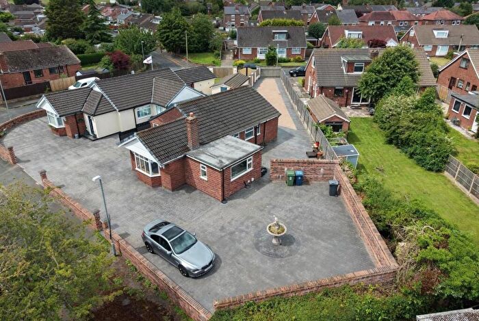 3 Bedroom Detached Bungalow For Sale In Kinloch Way, Ormskirk, L39