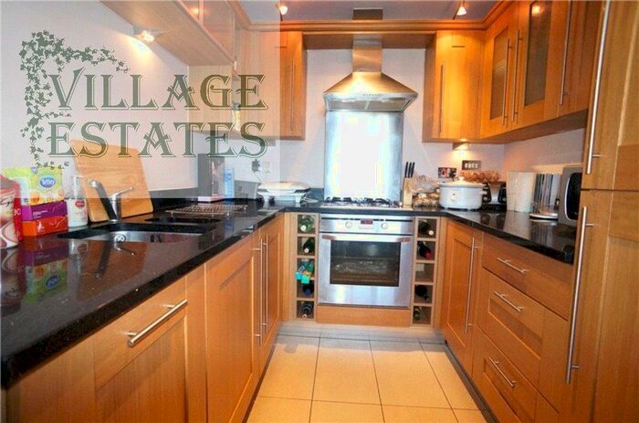 2 Bedroom Flat To Rent In Cloudeseley Close, Sidcup, DA14