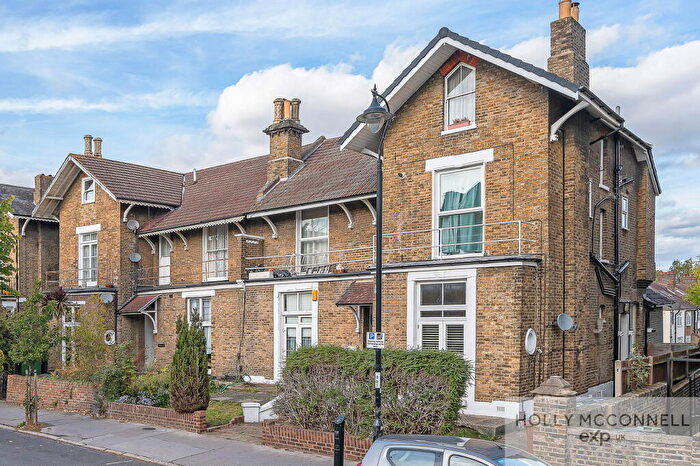 1 Bedroom Flat For Sale In Oliver Grove, London, SE25