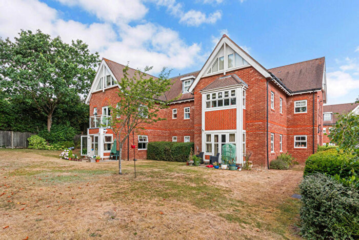 2 Bedroom Apartment For Sale In Locks Road, Locks Heath, Southampton, SO31