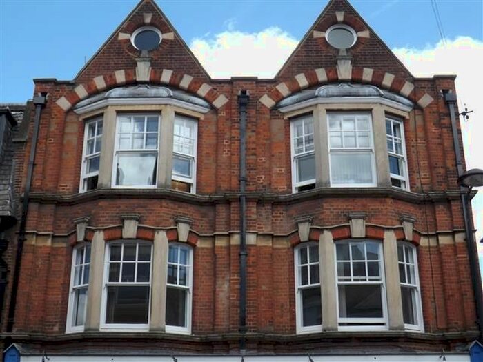 1 Bedroom Flat To Rent In High Street, Chatham ME4