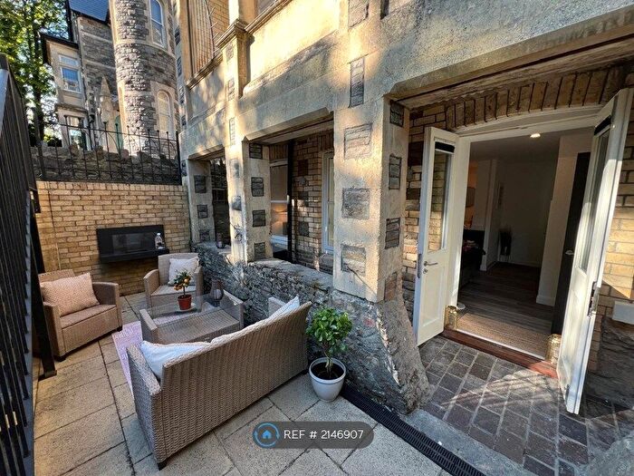 2 Bedroom Maisonette To Rent In Cathedral Parc, Cardiff, CF11