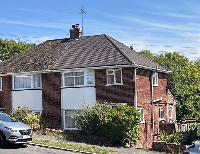 3 Bedroom Semi-Detached House For Sale In Everest Road, High Wycombe, HP13