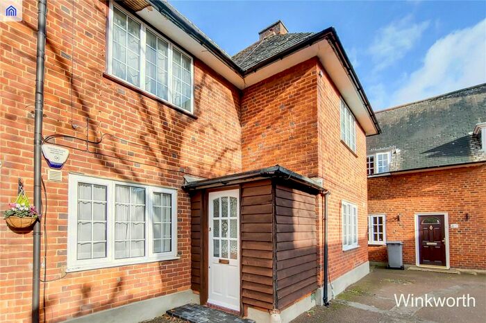 1 Bedroom Flat To Rent In Roe End, Kingsbury, London, NW9