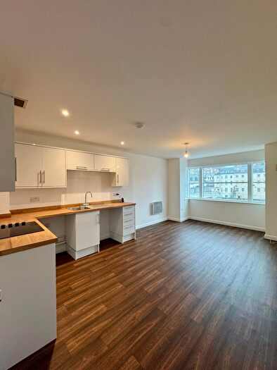 2 Bedroom Property To Rent In Exeter Street, Plymouth, PL4