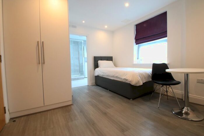 Studio To Rent In Finchley Road, London, NW3