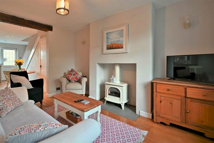 2 Bedroom Cottage To Rent In Railway Cottages, Littlethorpe, HG4