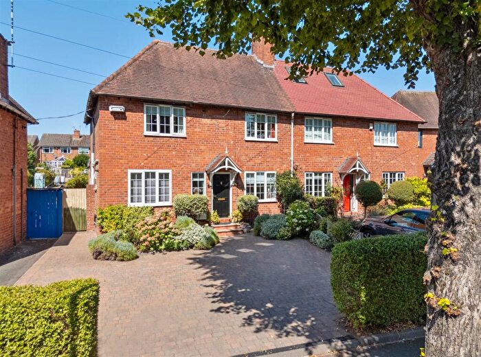 3 Bedroom Semi Detached House For Sale In Leicester Street, Leamington Spa, CV32