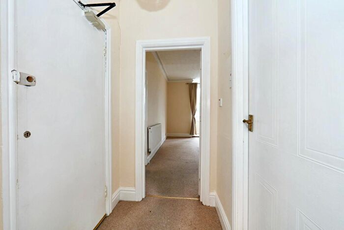 1 Bedroom Flat For Sale In First Floor Flat, Lawn House, Lawn Road, Stafford, Staffordshire, ST17