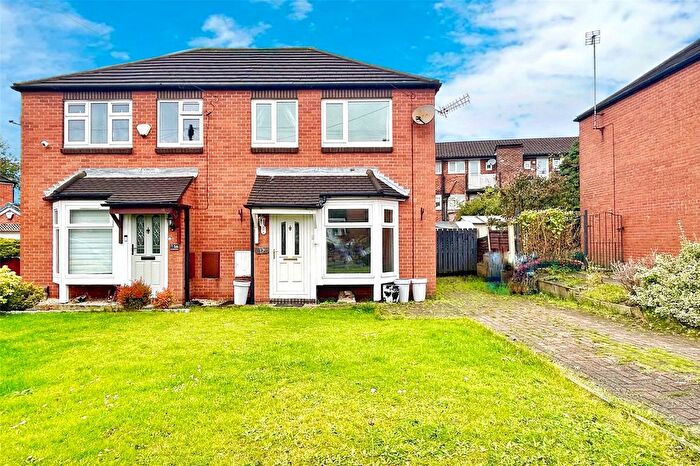 2 Bedroom Semi Detached House For Sale In Earnshaw Close, Ashton-Under-Lyne, Greater Manchester, OL7