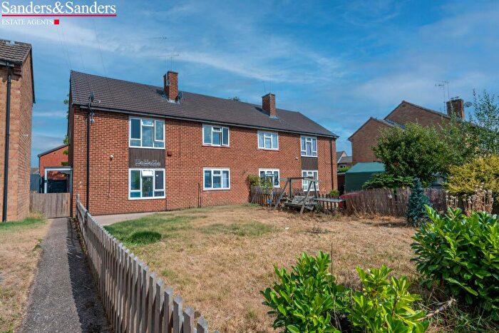 2 Bedroom Apartment For Sale In Kingley Avenue, Alcester, B49