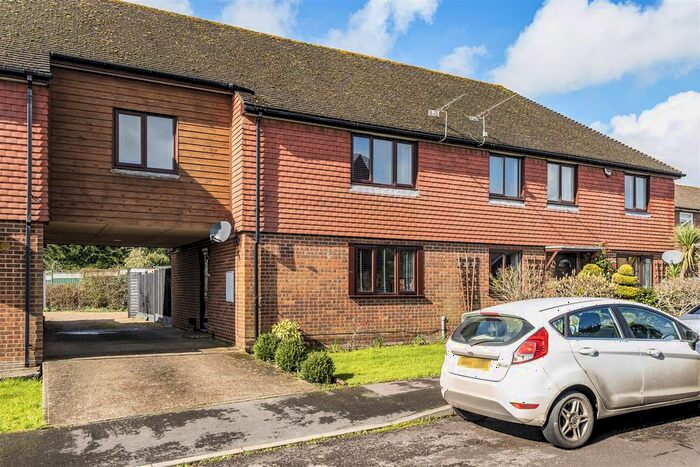 3 Bedroom End Of Terrace House For Sale In Tilden Close, High Halden, Ashford, TN26
