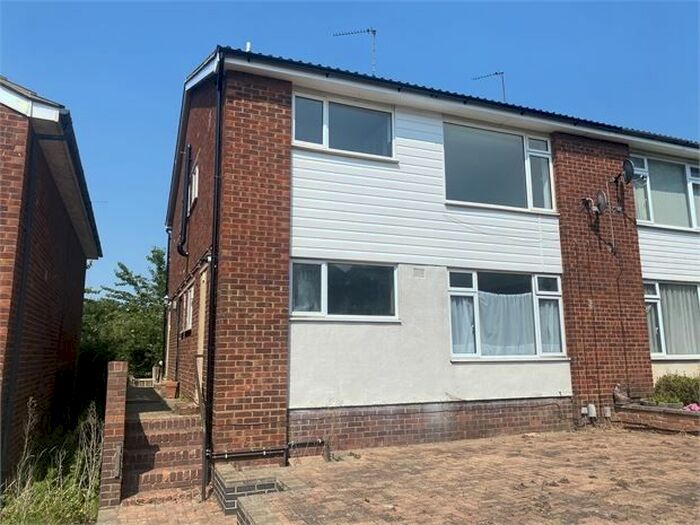 2 Bedroom Flat To Rent In Suffolk Close, Ipswich Road, Colchester, Essex., CO4