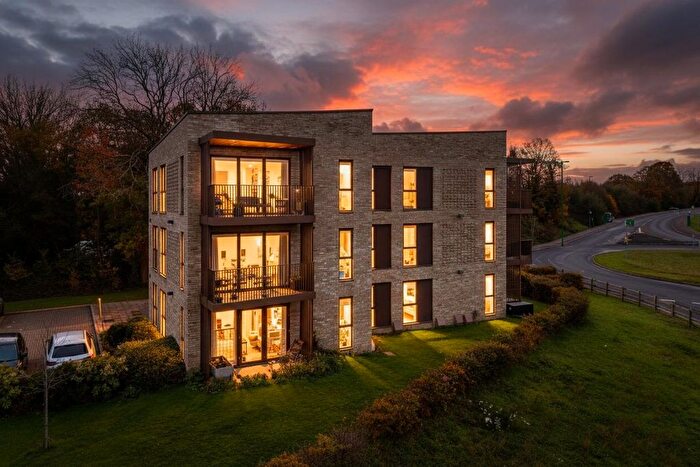 2 Bedroom Flat For Sale In Rocky Lane, Haywards Heath, RH16