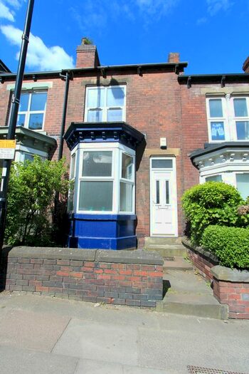 4 Bedroom Terraced House To Rent In Ecclesall Road, Sheffield, S11
