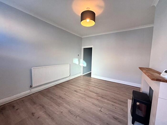 2 Bedroom End Of Terrace House To Rent In John Street, Uttoxeter, ST14