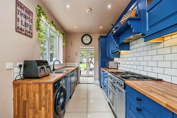 2 Bedroom Semi-Detached House For Sale In Broadway, Ripley, DE5