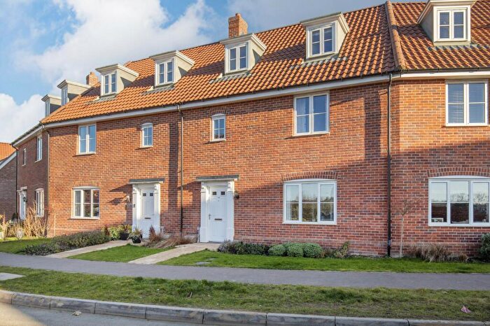 3 Bedroom Town House To Rent In Charles Marler Way, Blofield, NR13