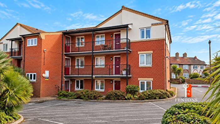 2 Bedroom Maisonette For Sale In Woodberry Way, Walton On The Naze, CO14