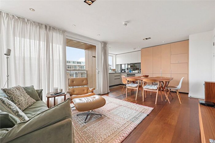 2 Bedroom Flat For Sale In Wenlock Building, Wharf Road, N1