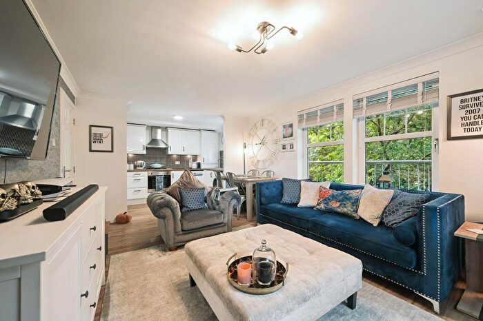 2 Bedroom Apartment For Sale In Marina Road, Bathgate, EH48