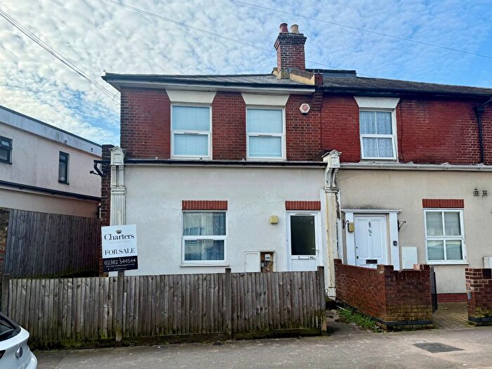 2 Bedroom Flat To Rent In Shirley Road, Southampton, Hampshire, SO15