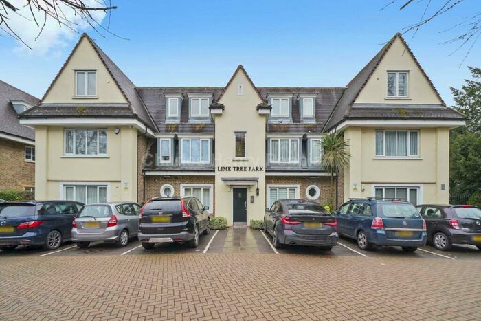 2 Bedroom Apartment To Rent In Blagdens Lane, Southgate, N14