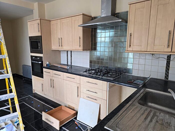 2 Bedroom Flat To Rent In Henley Road, Ilford, IG1